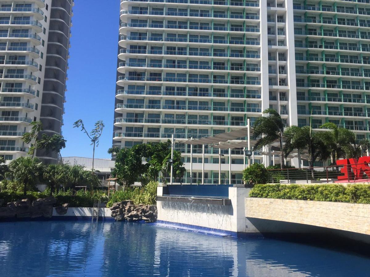 Azure Urban Beach Resort Manila By Radlett Buitenkant foto