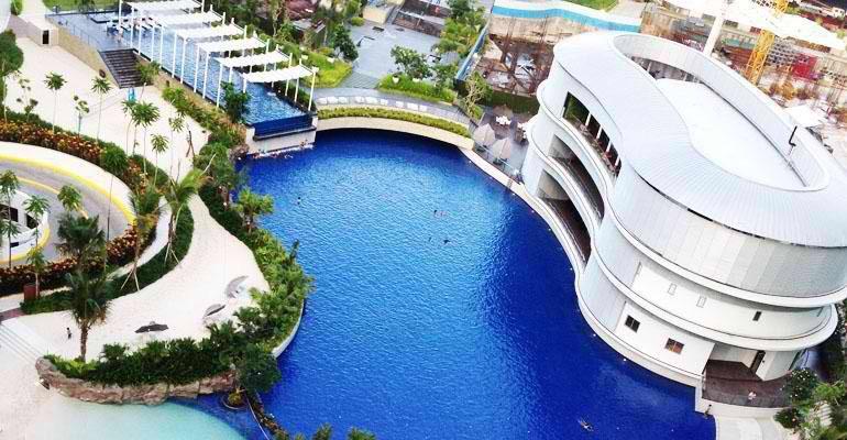 Azure Urban Beach Resort Manila By Radlett Buitenkant foto